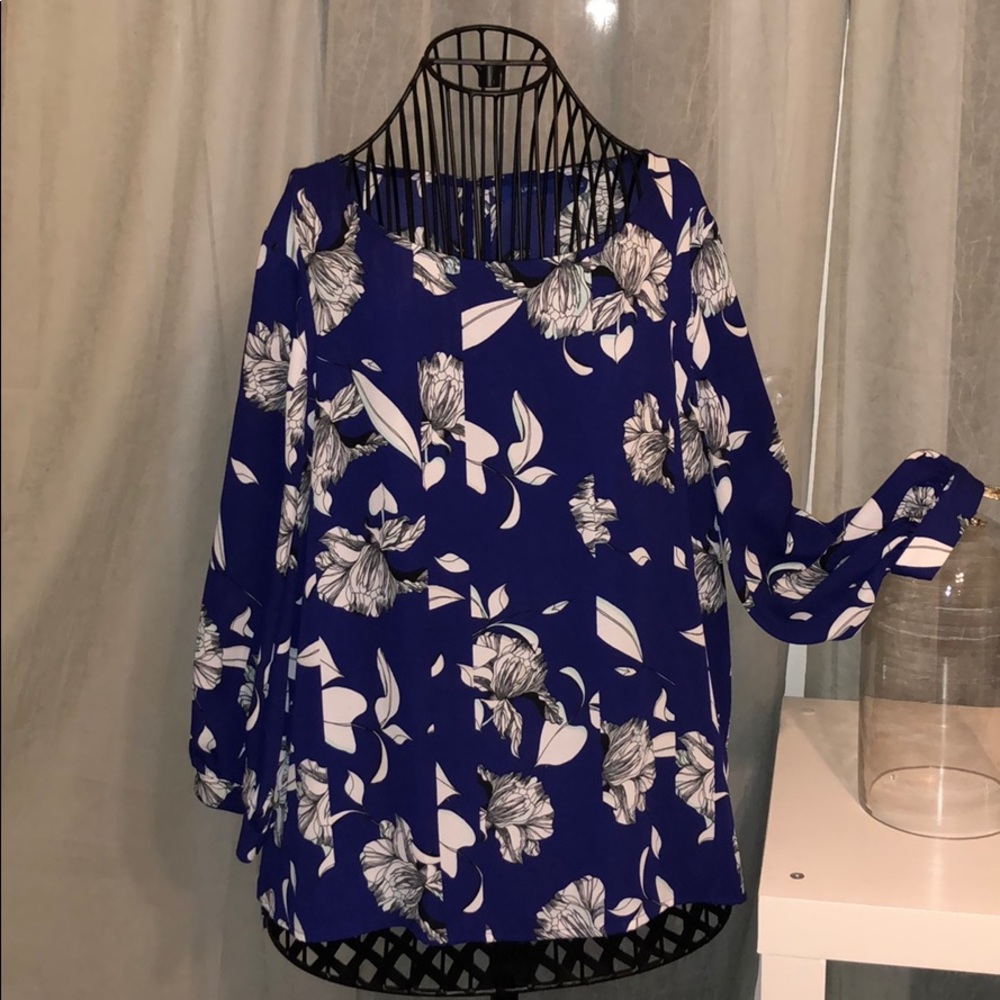 3/4 Length Blue Floral Printed Women’s Blouse